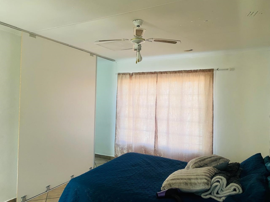 3 Bedroom Property for Sale in Waterkloof East North West